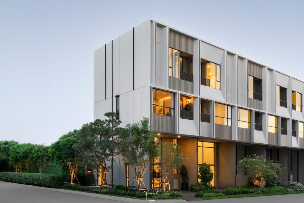 เออร์บานิโอ แจ้งวัฒนะ